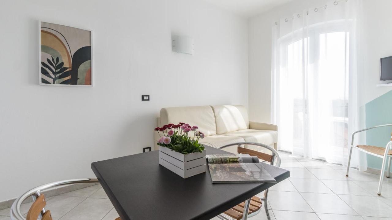 Marina d'Andora Residence Il Poggio المظهر الخارجي الصورة