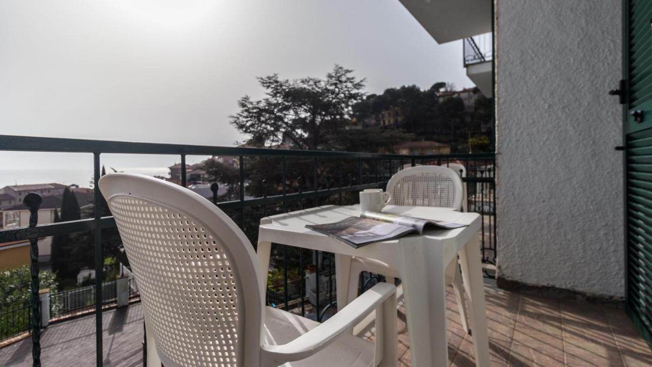 Marina d'Andora Residence Il Poggio المظهر الخارجي الصورة